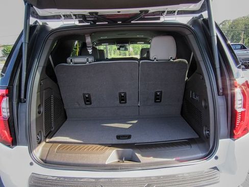 New 2026 GMC Yukon Elevation image 10