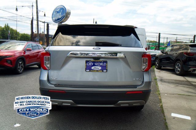 Certified 2022 Ford Explorer XLT w/ Equipment Group 202A AWD/4WD image 4