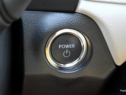 Used 2024 Toyota RAV4 XLE Premium image 19