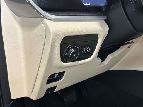 Used 2021 Jeep Grand Cherokee L Limited image 28