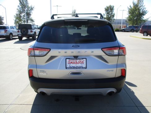 Used 2022 Ford Escape SEL image 4