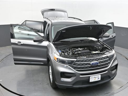 Used 2022 Ford Explorer XLT AWD/4WD image 41