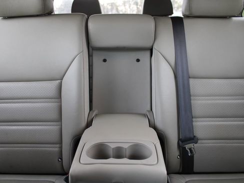 Used 2017 Kia Sorento EX image 51