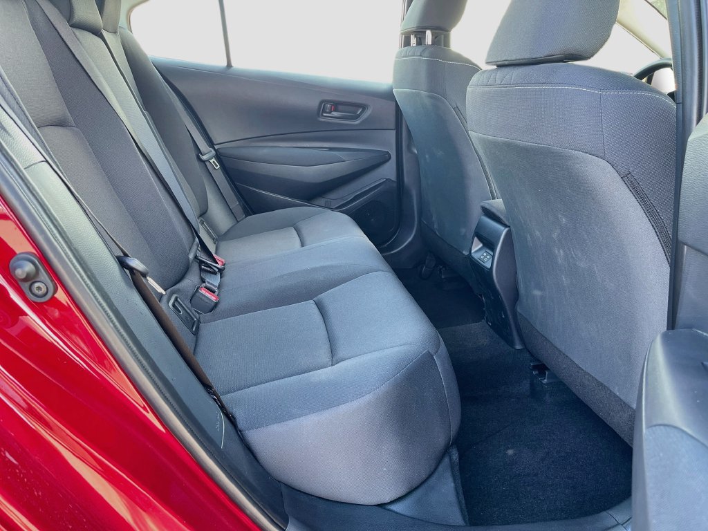 Used 2025 Toyota Corolla LE FWD image 24