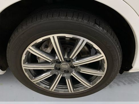 Used 2017 Audi Q7 3.0T Premium Plus AWD/4WD image 16