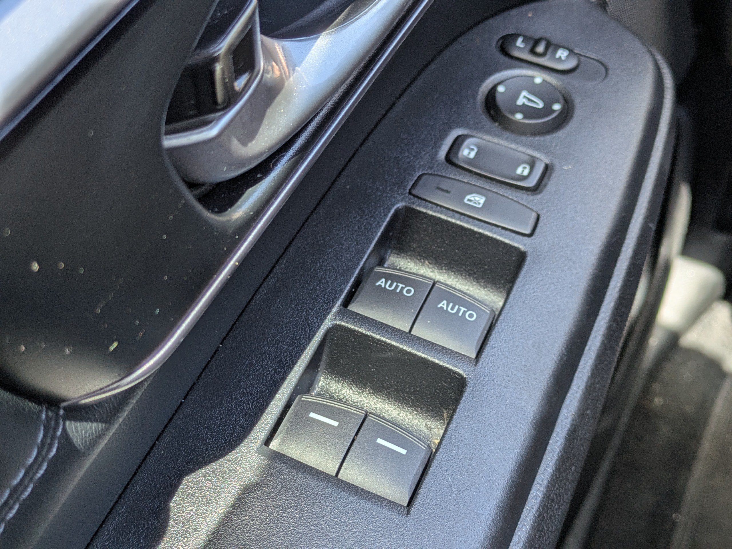 Used 2022 Honda CR-V Touring image 20