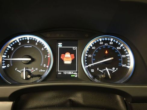 Used 2018 Toyota Highlander SE image 7