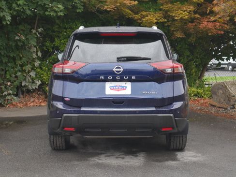 Certified 2024 Nissan Rogue SV w/ SV Premium Package AWD/4WD image 19