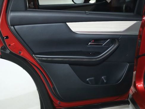 Certified 2025 MAZDA CX-70 Plug-In Hybrid w/ Premium Pkg image 26