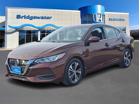 Used 2022 Nissan Sentra SV image 3