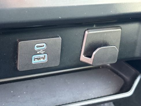 Used 2023 Ford F150 XLT w/ Trailer Tow Package image 31