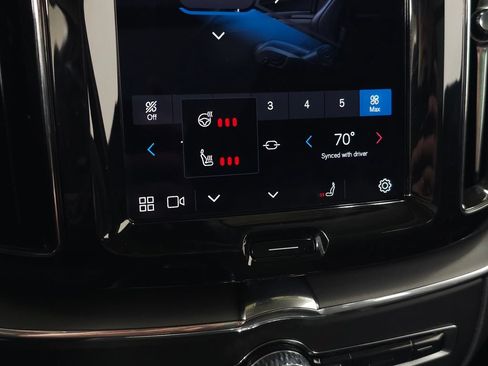 Certified 2025 Volvo XC60 B5 Core AWD/4WD image 30
