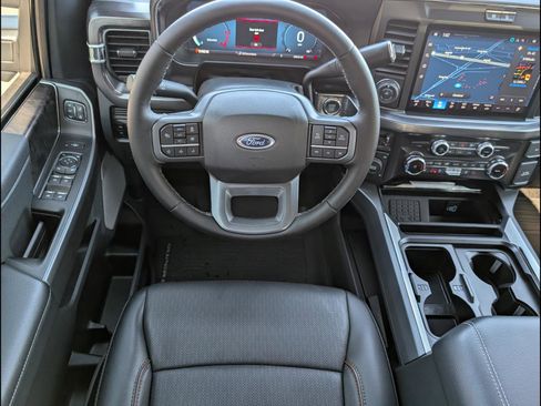 Used 2025 Ford F250 Lariat w/ Lariat Ultimate Package image 7