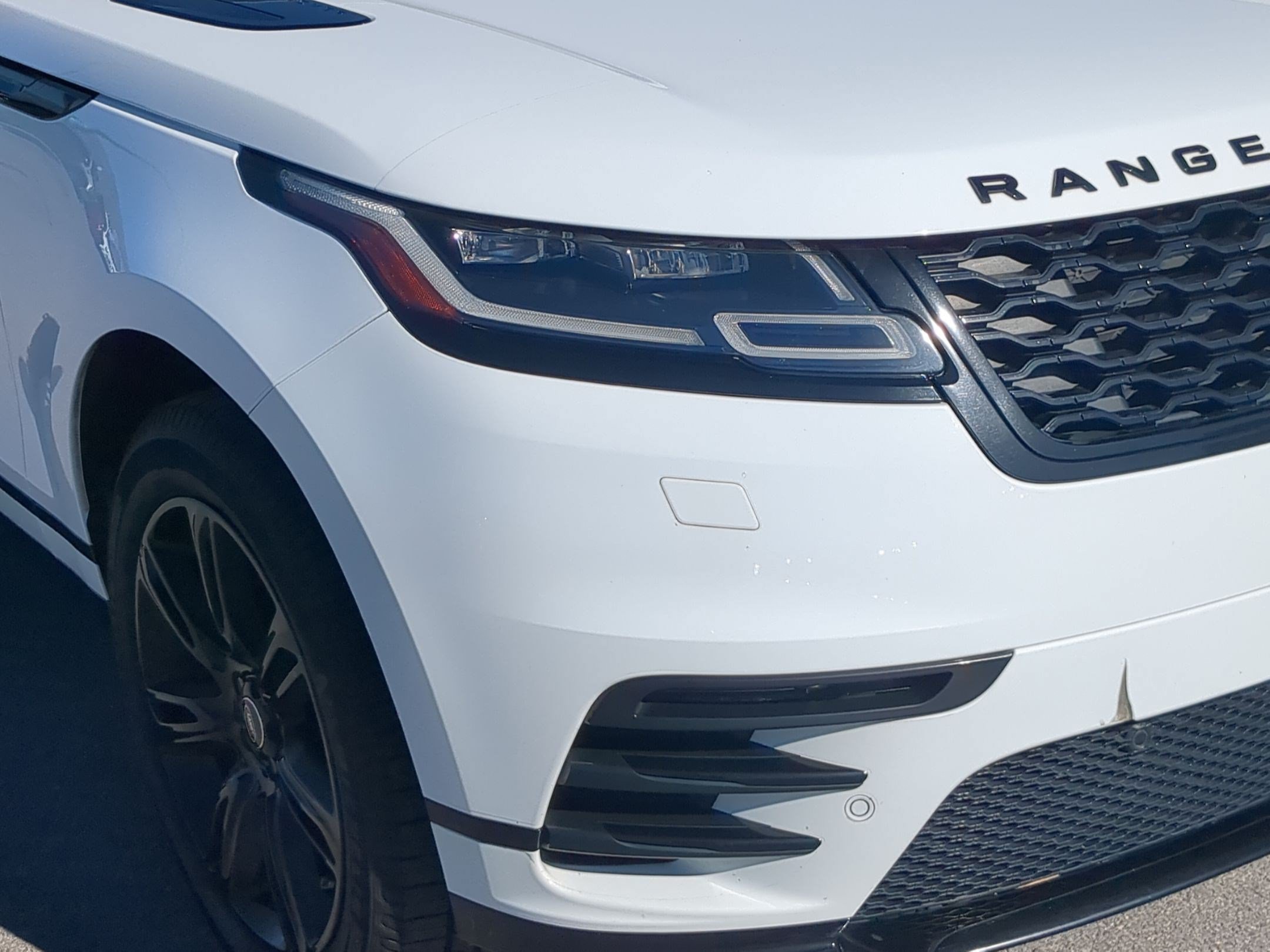 Used 2023 Land Rover Range Rover Velar R-Dynamic S AWD/4WD image 10