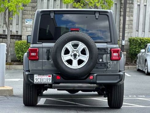 Used 2022 Jeep Wrangler Unlimited Sport AWD/4WD image 5