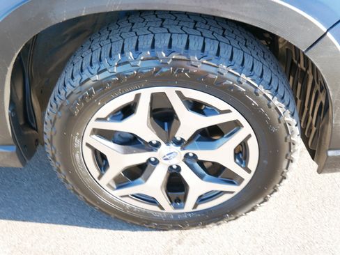 Used 2020 Subaru Forester Premium image 15