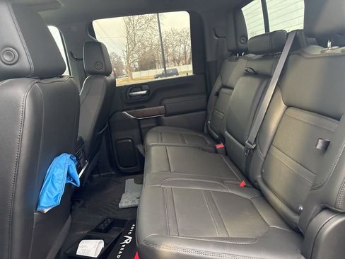 Used 2022 GMC Sierra 2500 Denali w/ Denali Ultimate Package image 14