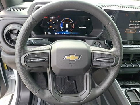 New 2026 Chevrolet Colorado W/T image 8