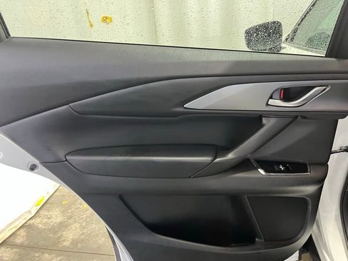 Used 2023 MAZDA CX-9 Touring image 22