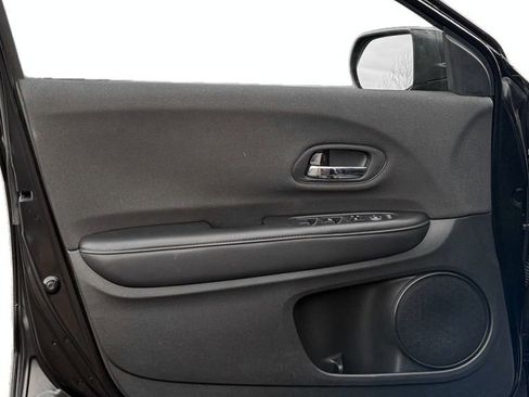 Used 2021 Honda HR-V Sport image 14