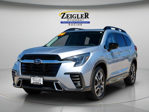 Used 2024 Subaru Ascent Touring AWD/4WD image 3