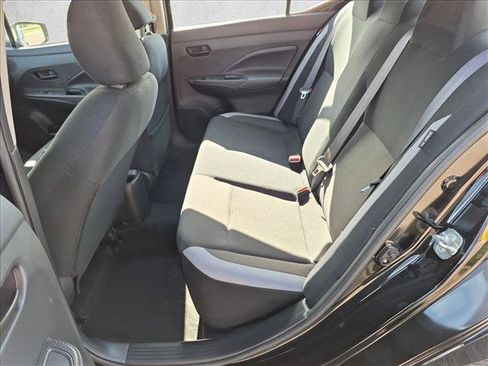 Used 2017 Nissan Versa SV FWD image 17