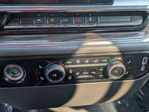 Used 2023 Chevrolet Silverado 1500 LT image 30