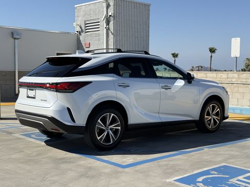 Certified 2025 Lexus RX 350 Premium FWD image 11