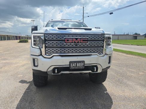Used 2022 GMC Sierra 2500 Denali w/ Denali Ultimate Package AWD/4WD image 2