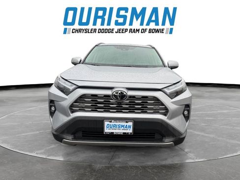 Used 2025 Toyota RAV4 Limited image 8