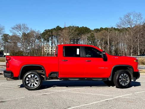 Used 2024 Chevrolet Silverado 2500 Custom w/ Custom Value Package image 22