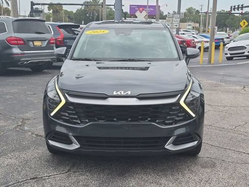 Used 2025 Kia Sportage EX FWD image 2