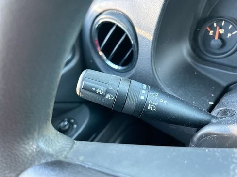 Used 2014 Jeep Compass Sport w/ Power Value Group FWD image 17