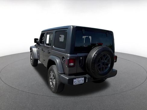 Used 2025 Jeep Wrangler Sport S image 11