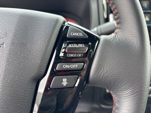 Certified 2025 Nissan Frontier PRO-4X image 27