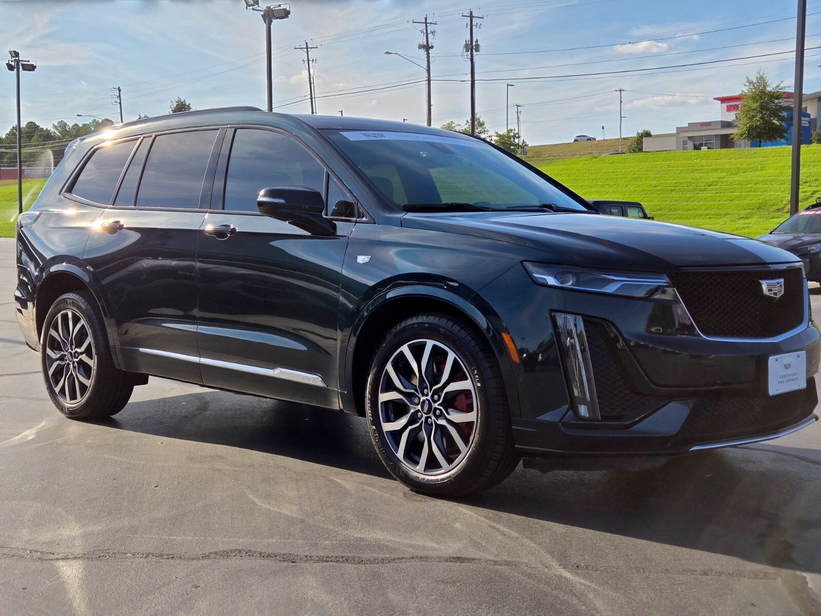 Used 2024 Cadillac XT6 Sport w/ Technology Package AWD/4WD image 7