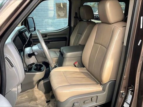 Used 2018 Nissan NV 3500 SL image 24