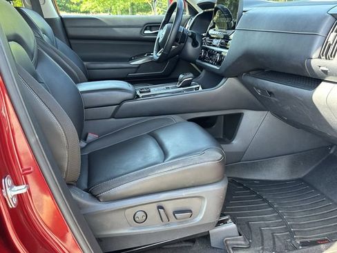 Certified 2023 Nissan Pathfinder SL AWD/4WD image 14