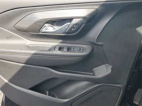 Used 2019 GMC Terrain SLT w/ Black Edition image 19