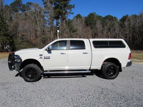 Used 2017 RAM 2500 Laramie w/ Convenience Group image 3
