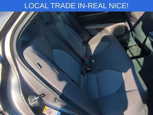 Used 2019 Toyota Camry L image 27