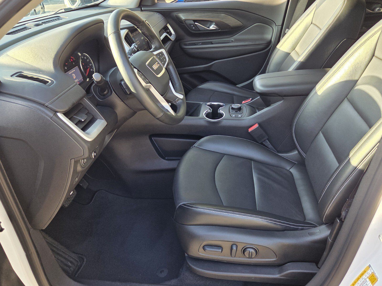 Certified 2023 GMC Terrain SLT FWD image 12