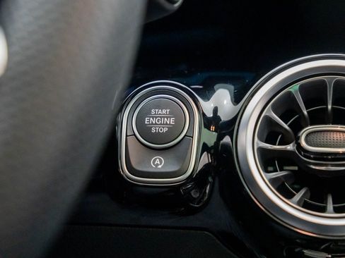 Used 2025 Mercedes-Benz GLA 250 image 22