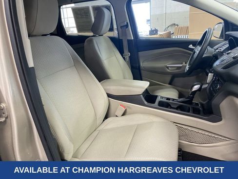 Used 2018 Ford Escape SE FWD image 36