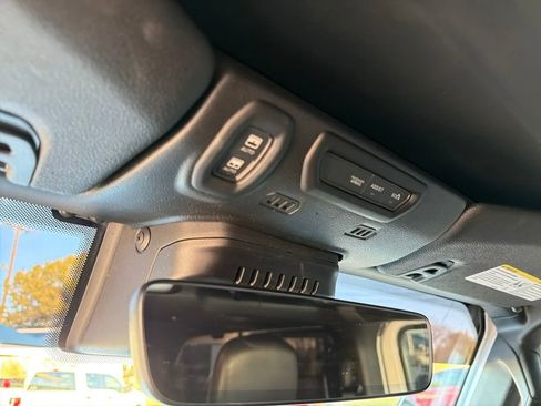 Used 2020 Jeep Wrangler Unlimited Sahara image 20