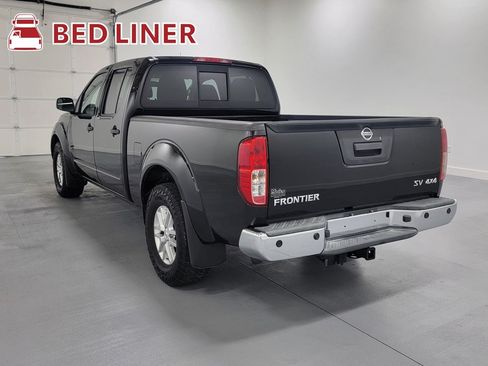 Used 2020 Nissan Frontier SV AWD/4WD image 6