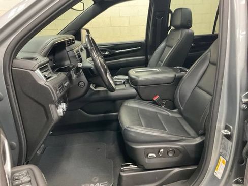 Used 2023 GMC Yukon Denali AWD/4WD image 7