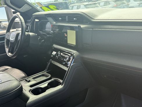 Used 2024 GMC Sierra 2500 AT4 w/ AT4 Premium Plus Package image 27