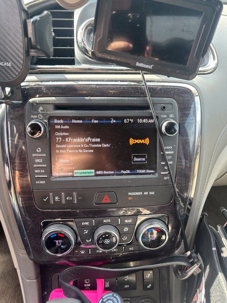 Used 2015 Buick Enclave Leather FWD image 3