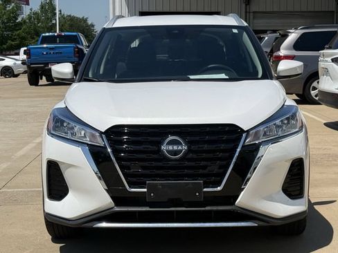 Used 2024 Nissan Kicks SV FWD image 8